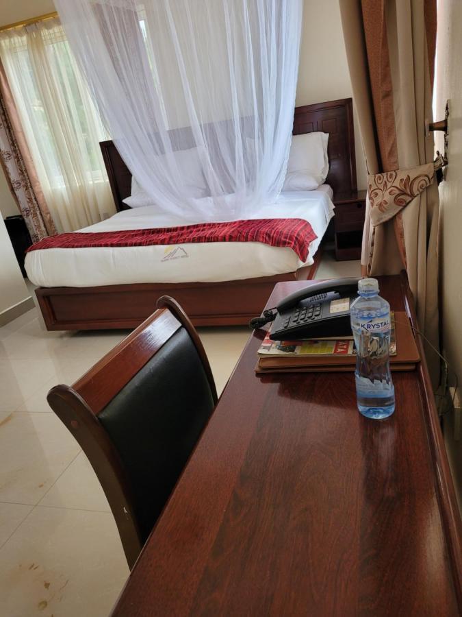 Glory Summit Hotel Hoima Exterior photo